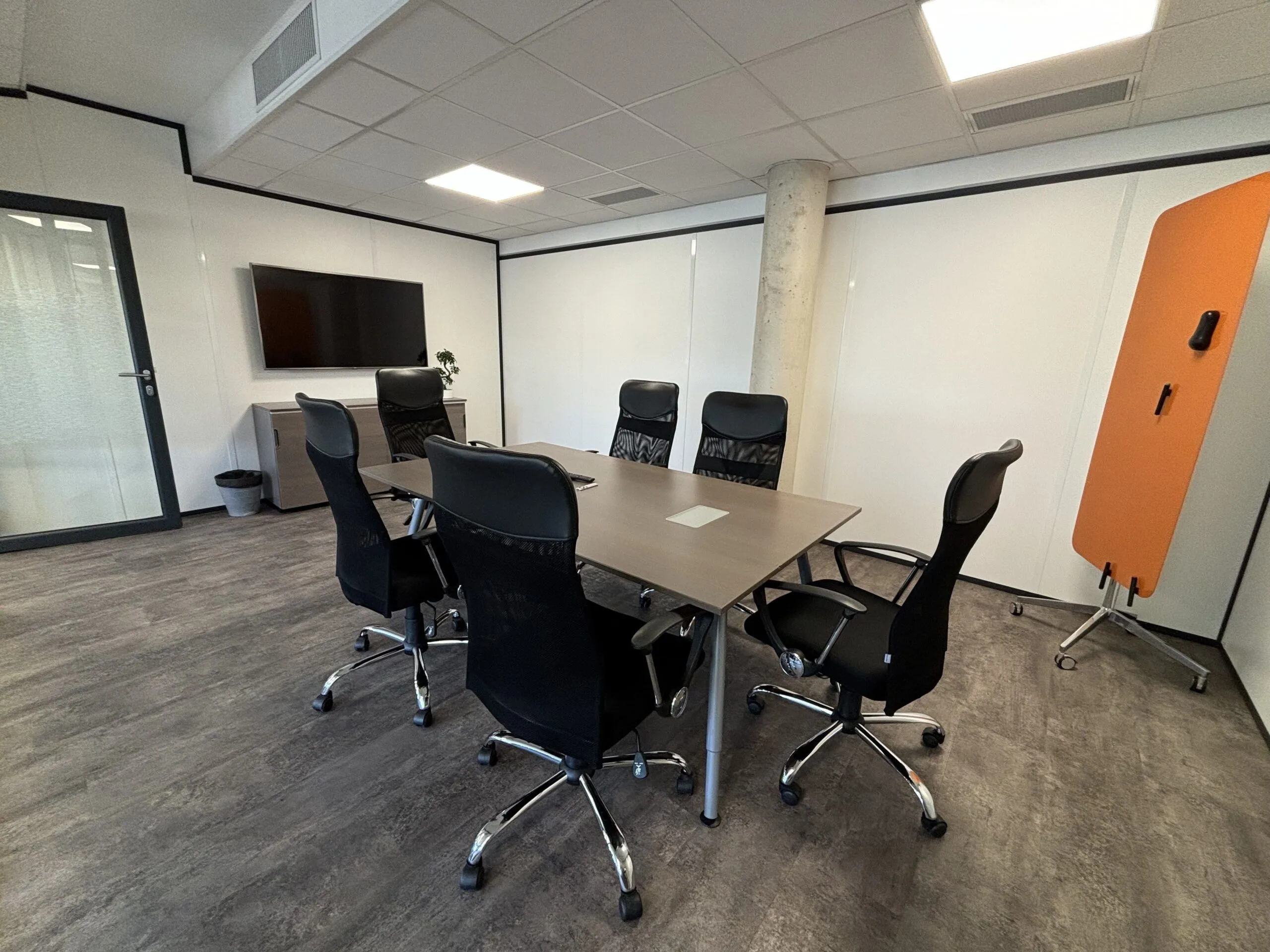 Opsone Coworking Salle Reunion2.jpg