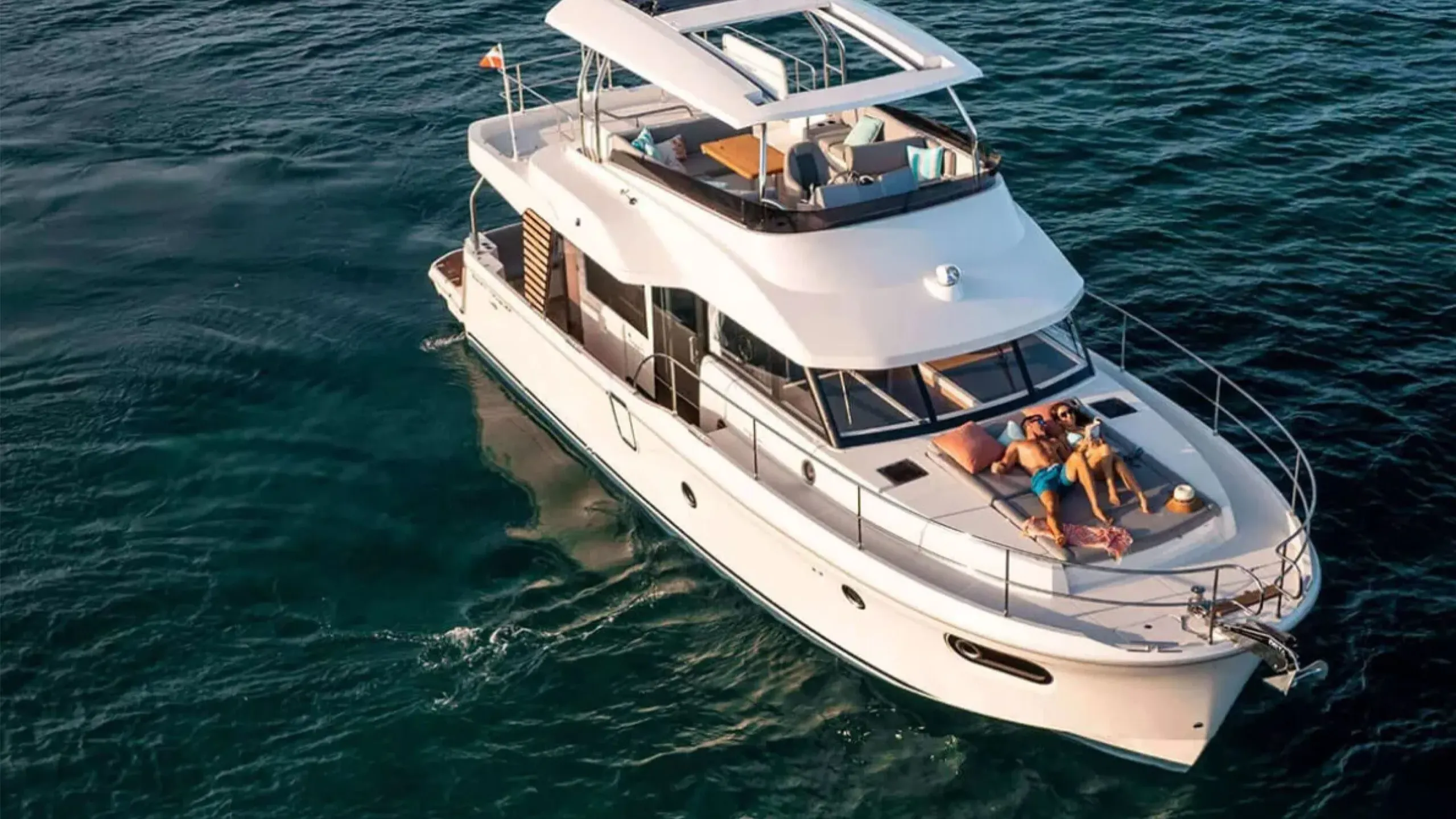 Beneteau Accueil 2 Scaled 1